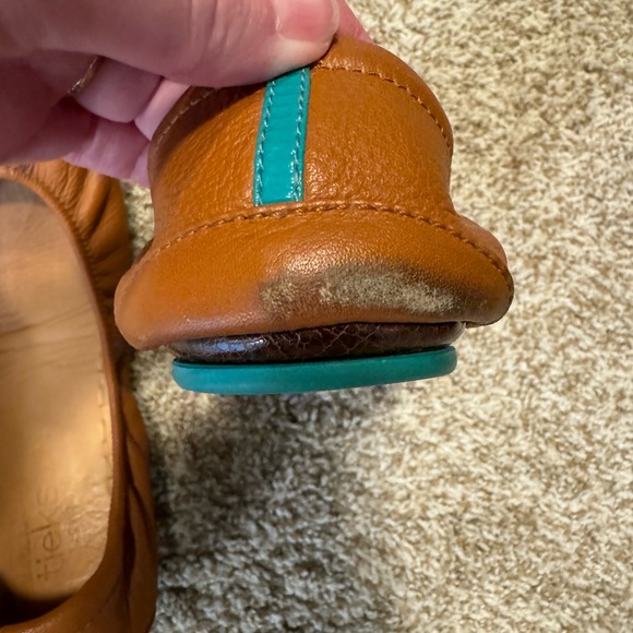Tieks Chestnut Foldable Flats - Picture 4 of 12